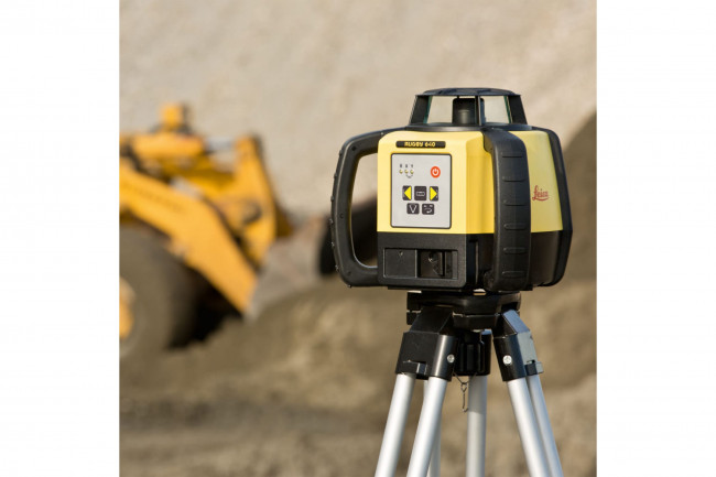 Ротационный нивелир Leica Rugby 640 комплект