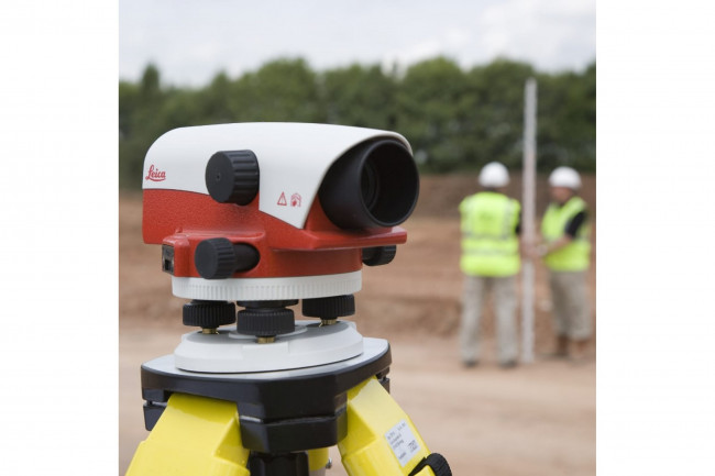 Оптический нивелир Leica NA 720 с поверкой